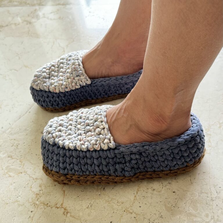 Image of Indoor Shoes Unisex Grey Off white Brown Dark denim